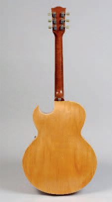 null Guitare électrique Archtop de marque GIBSON modèle ES-175N de 1950
(expédiée...