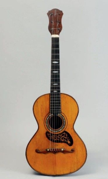 Guitare classique de MANFREDI faite à Milan,...