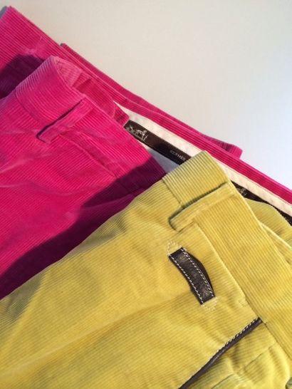 HERMES Lot de deux pantalon en velours, rose et jaune