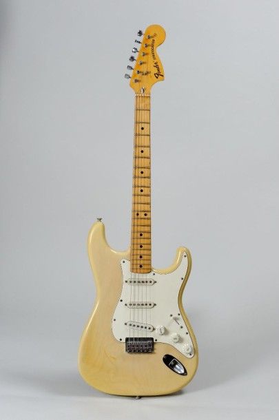 null Guitare électrique Solidbody de marque Fender modèle Stratocaster Hard Tail...