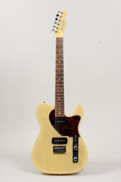 null Guitare électrique Solidbody de marque
Fender modèle Custom Shop Telecaster...