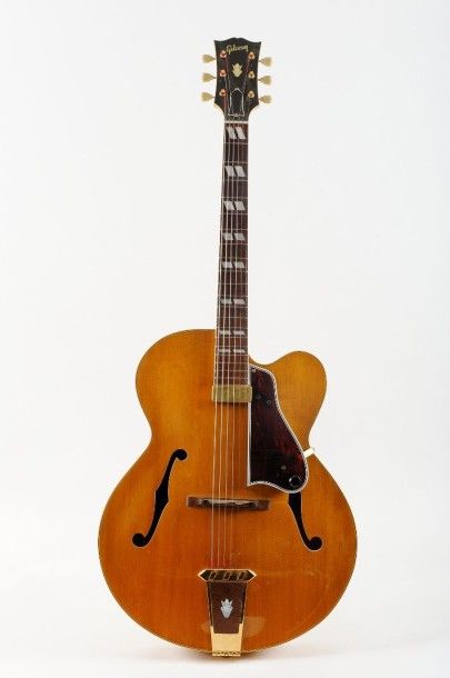 null Guitare électrique Archtop de marque Gibson modèle L7 CN, 1953 n° de série
A13936...