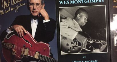 null Lot de 4 ouvrages sur les guitaristes célèbres Chet Atkins, Wes
Montgomery,...