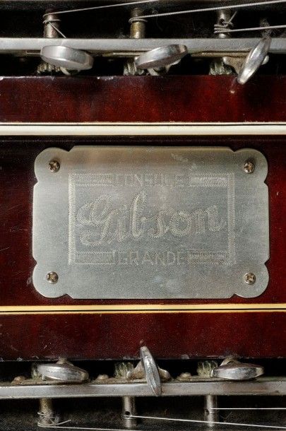 null Lap steel électrique de marque Gibson modèle console grande double 6, n° EGE...