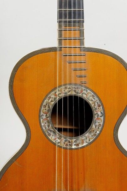 null Guitare romantique faite à Mirecourt, en modèle Legnani par Lété Henry dont...