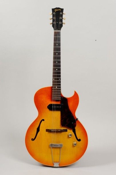 null Guitare électrique Hollowbody de marque Gibson modèle ES 125TC, n° 265 175 de...
