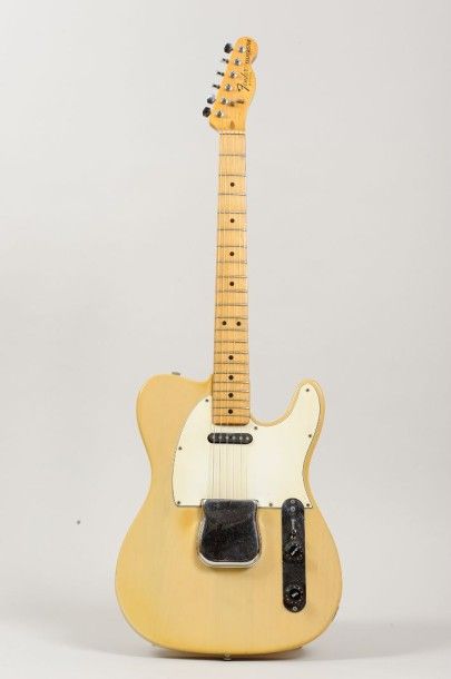null Guitare électrique Solidbody de marque Fender modèle Telecaster, n° S840 206...