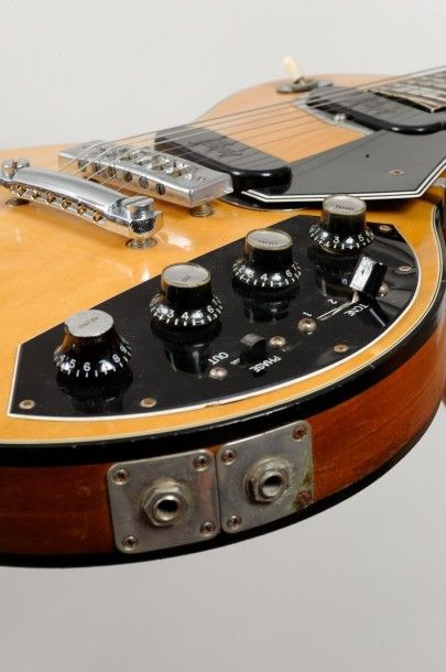 null Guitare électrique Solidbody de marque Gibson, modèle Les Paul Recording, n°...