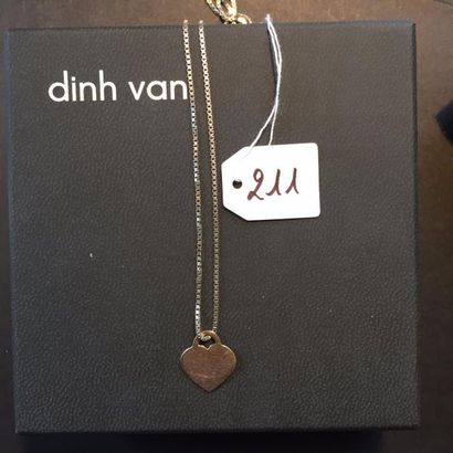 DINH VAN PENDENTIF «coeur» en or gris (750 millièmes).
Signé DINH VAN. Dans son pochon...