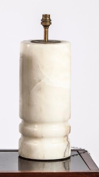 null Cylindre en marbre monté en lampe
H35cm