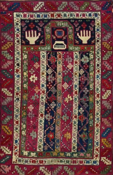 null Original GENDGE, (Caucase), fin 19ème siècle, forme prière

Décor "Bayader"...