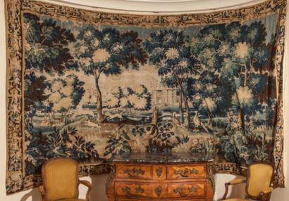 AUBUSSON, XVIIIème siècle 
Importante tapisserie à décor d'un château dans une végétation,...