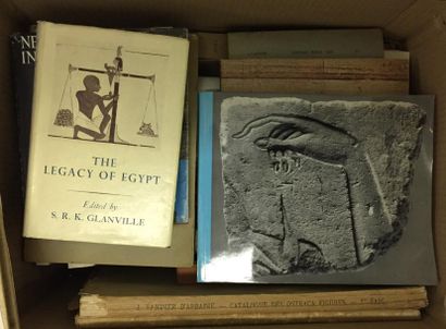 null Ensemble de livres sur le thème de l'Egypte
Dont Les Pharaons à la conquête...