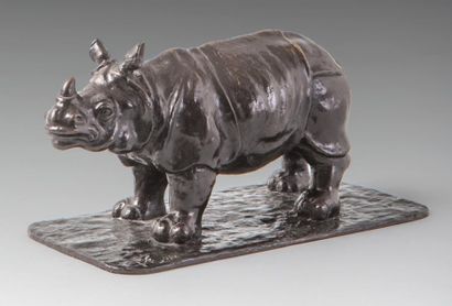 ANONYME XIXème siècle Rhinocéros
Sculpture, épreuve en bronze à patine noire nua...