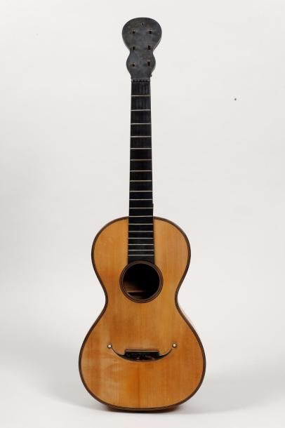 null Guitare romantique anonyme de Mirecourt, c. 1830 dans le style de Petitjean
Diapason...