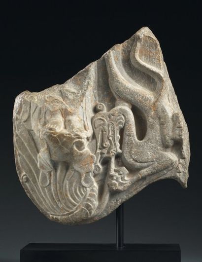 null DRAGON : FRAGMENT D'UNE TRIADE BOUDDHISTE Nord Est de la Chine, Province du...