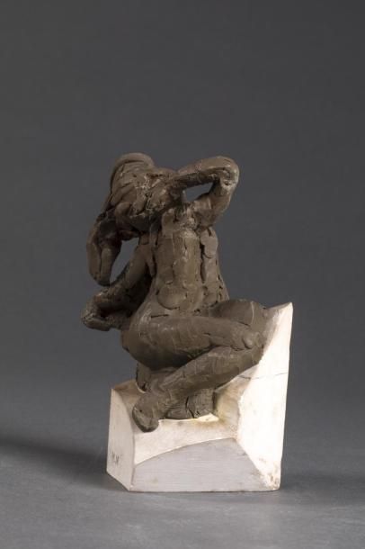Maurice MAIGNAN (1872-1946) 
Etude de baigneuse
Sculpture en terre, monogrammée au...