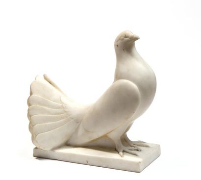 null David MESLY dit M. ROBERT (1918-2004)

"Pigeon"

Sculpture à taille directe...