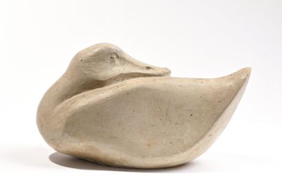 null Geneviève BOURDET (1929-1987)

"Canard"

Taille directe sur pierre calcaire...