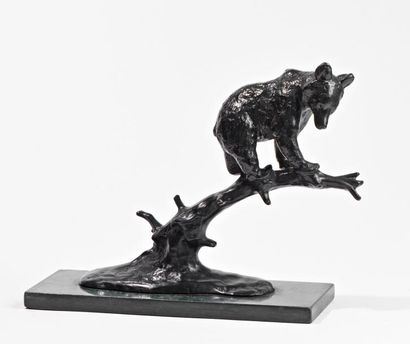 null Anton BUSCHELBERGER (1869-1934)

"Ourson Branché"

Epreuve en bronze à patine...