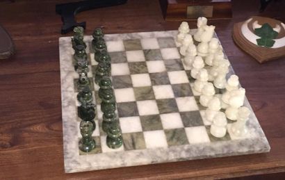 null jeu d'échecs en pierre dure