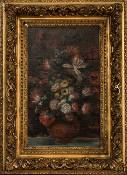 null Ecole française du XIXe siècle 

" bouquet de fleurs épanouies, sur un entablement...