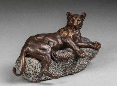 null Charles VALTON (1851-1918)

Lionne allongée sur un rocher

Sculpture, épreuve...