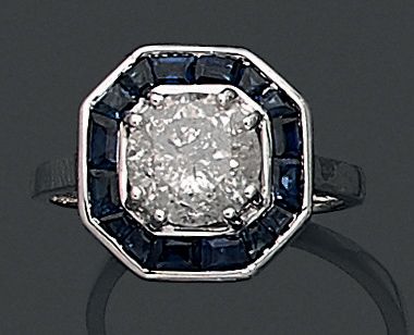null BAGUE octogonale en or gris (750 millièmes) serti d'un diamant pesant 2 carat...