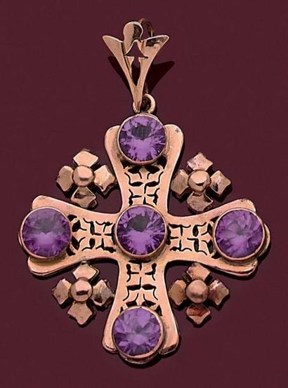 null PENDENTIF «croix de Jérusalem «stylisée en or rose (585 millièmes) 14 carats,...
