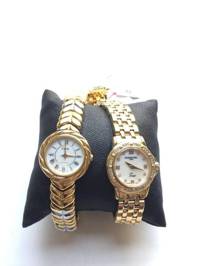 null LOT comprenant deux montres-bracelets de dame, en métal doré, les montres de...