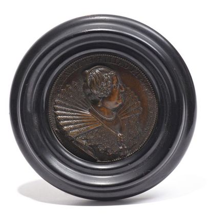 D'après Guillaume DUPRE (1576-1643) Médaille uniface en bronze à patine brune représentant...