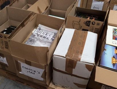 null Christie's

8 cartons de catalogues de ventes aux enchères

Principalement Tableaux...