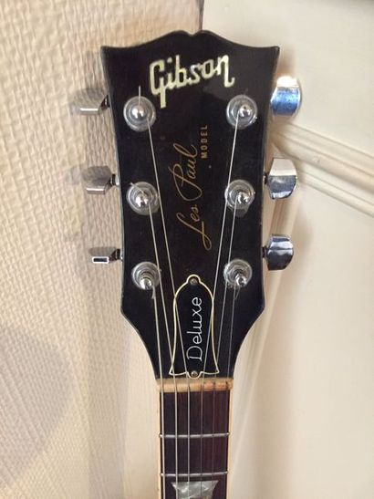 GIBSON LES PAUL DELUX - JOHNNY HALLYDAY Guitare solidbody de marque GIBSON modèle...