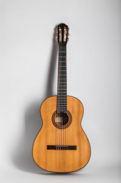 null Intéressante guitare classique de David ENESA, luthier à Paris, c.1950, portant...