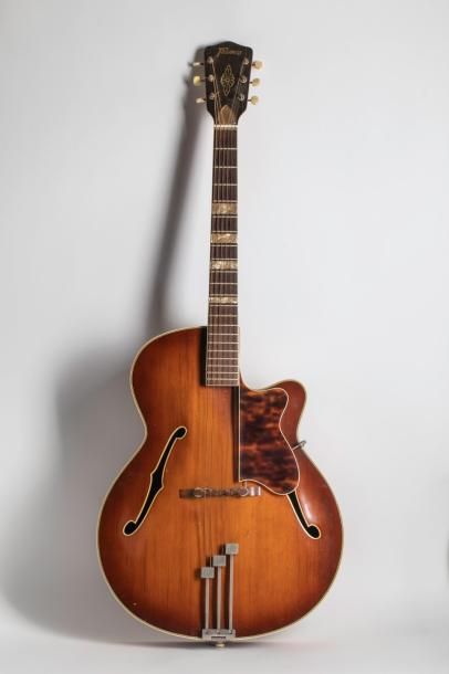 null Guitare Archtop, acoustique de marque FRAMUS, modèle 5/68 Cutaway, c.1958, Allemagne
Corps...