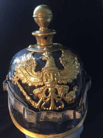 null Casque prussien de réserviste d'artillerie à cheval.





bombe usée, dans son...