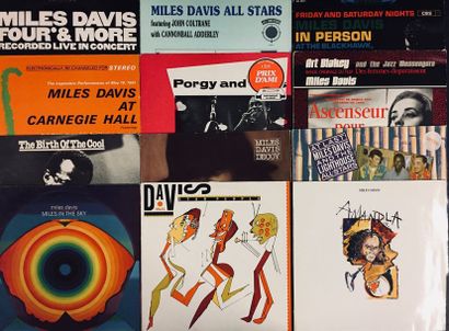 JAZZ Lot de 12 disques 33T de jazz, Miles Davis.
VG à EX VG à EX
Set of 12 LPs of...