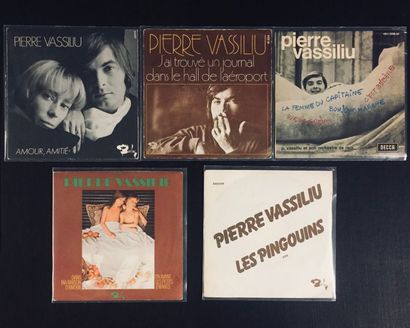 CHANSON FRANCAISE Lot de 5x EP/7'' de Pierre Vassiliu dont promo.
VG à EX VG à EX
Set...