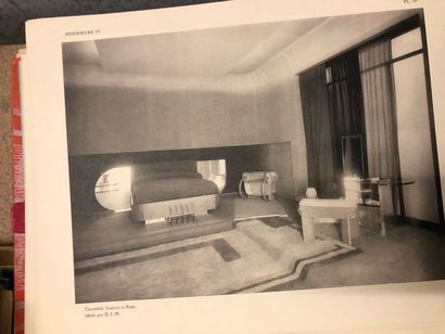 null Lot comprenant :

Intérieurs au salon des artistes décorateurs 1929, présenté...