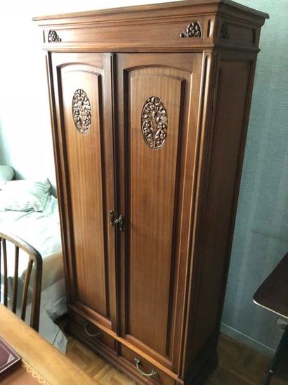null armoire 1900