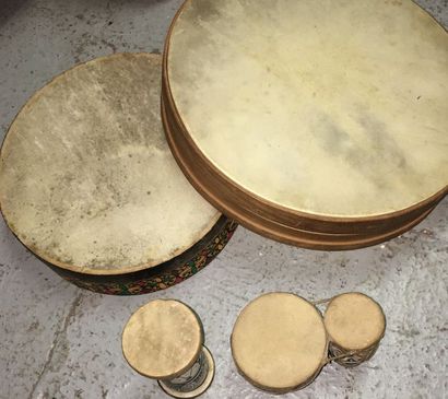 null Derbouka, Afrique du Nord et 2 tambours sur cadre