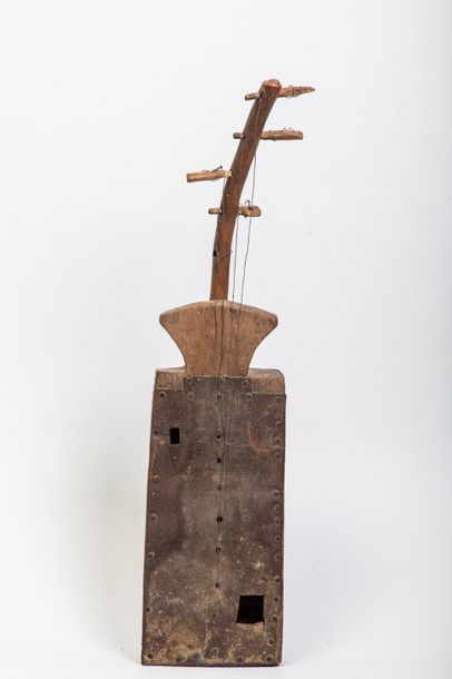 null Ancienne Harpe (Afrique) à 5 cordes, manche et caisse en bois, Table harmonie...