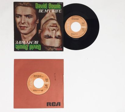 POP ROCK Lot de 2x 7“ de David Bowie. Set of 2x 7“ of David Bowie.

EX/ EX