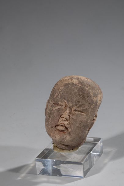 null Tête
Terre cuite brune Culture Olmèque, Mexique 900 - 600 av. J. - C.
H. 5 -...
