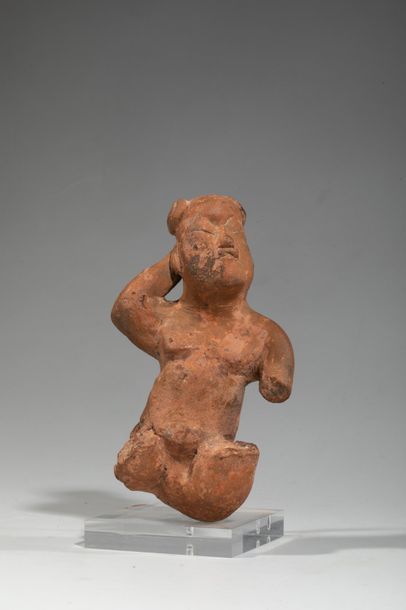 null Buste de personnage assis
Terre cuite brune Culture Olmèque, Mexique 900 - 600...
