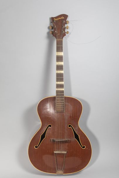 null Guitare archtop modèle NEVADA par Jacobacci c.1950

En l'état

