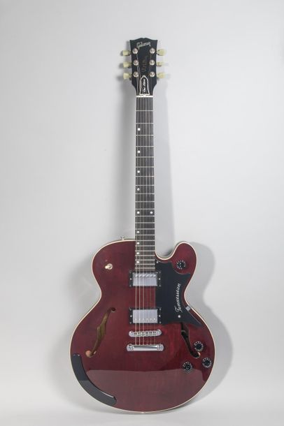 null Guitare électrique hollowbody de marque GIBSON, modèle CHET HATKINS TENNESSIAN,...