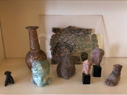 null #Lot de 7 objets dans le style de pièces de fouilles archéologiques