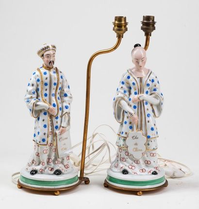 null Set of two porcelain lamps representing a Chinese couple, with inscription "Tea...