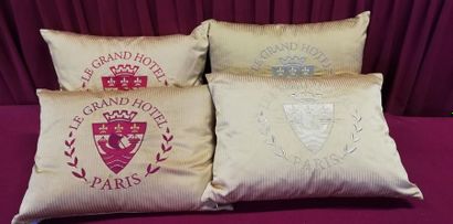 null Four embroidered rectangular "Grand Hôtel Paris" cushions, two embroidered in...